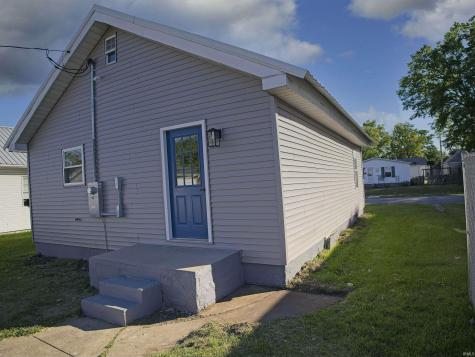 1320 Perry Street Vincennes IN 47591