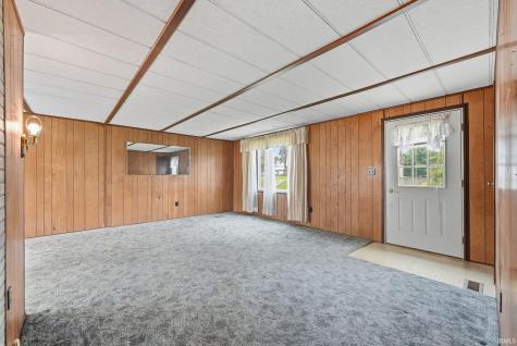 406 E Kendall Street Lafontaine IN 46940