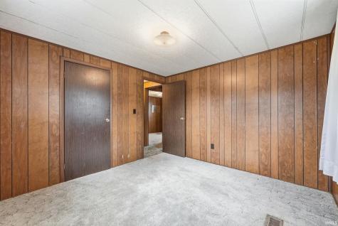 406 E Kendall Street Lafontaine IN 46940