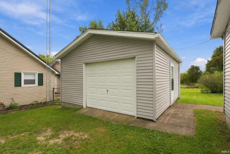 406 E Kendall Street Lafontaine IN 46940