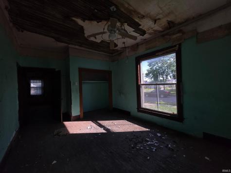 504 N Main Street Bicknell IN 47512