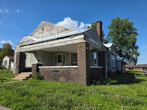 504 N Main Street Bicknell IN 47512