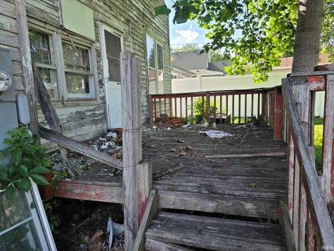 504 N Main Street Bicknell IN 47512