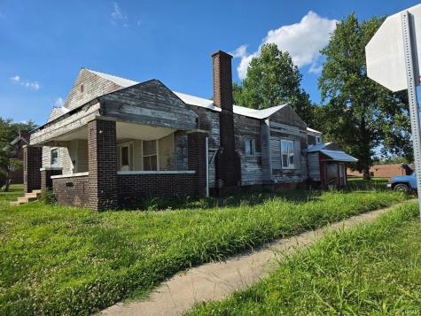 504 N Main Street Bicknell IN 47512