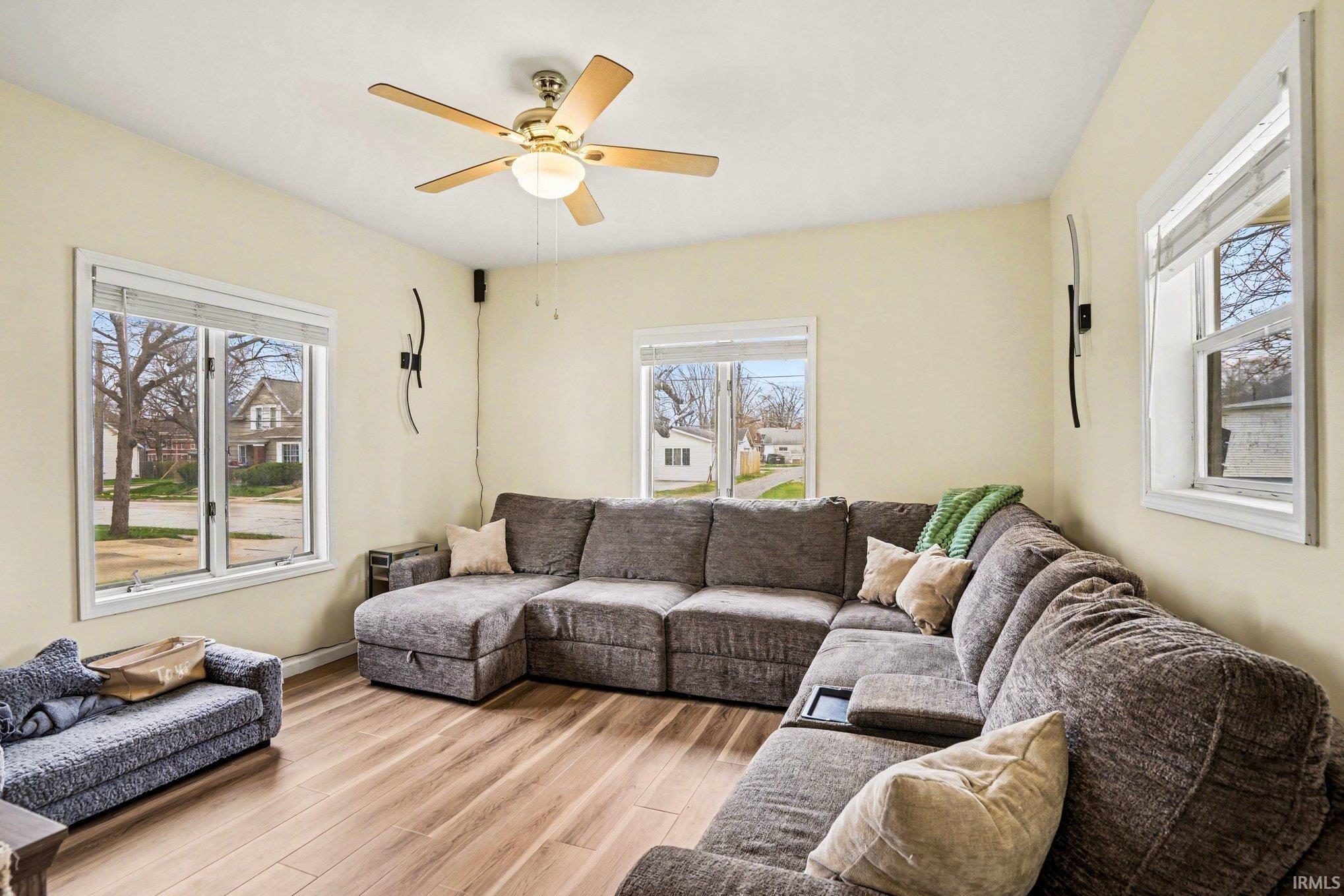 215 Smith Street Mishawaka IN 46544