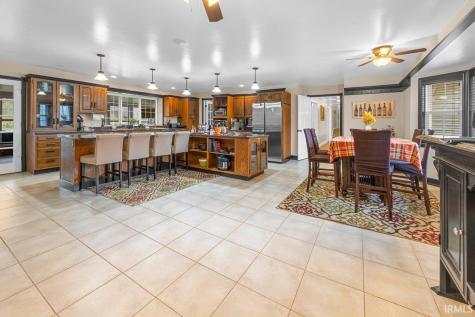 303 S Washington Street Huntingburg IN 47542
