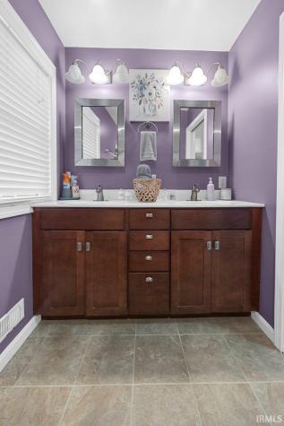 303 S Washington Street Huntingburg IN 47542