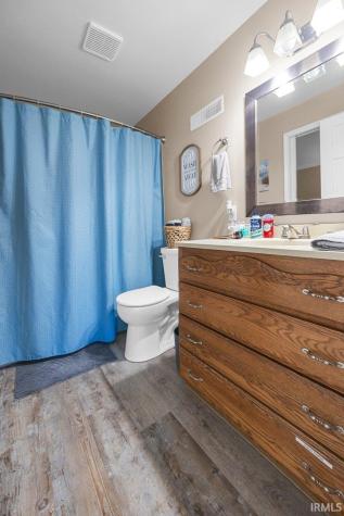 303 S Washington Street Huntingburg IN 47542