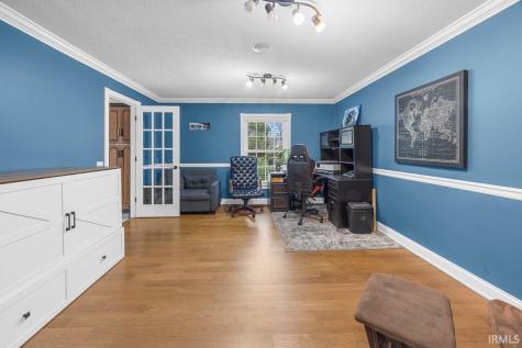 303 S Washington Street Huntingburg IN 47542