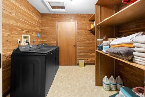 303 S Washington Street Huntingburg IN 47542