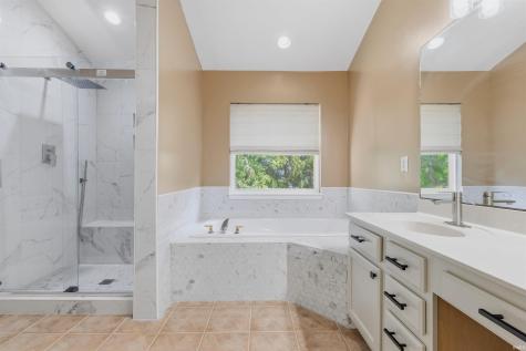 6374 Timberbluff Circle Avon IN 46123