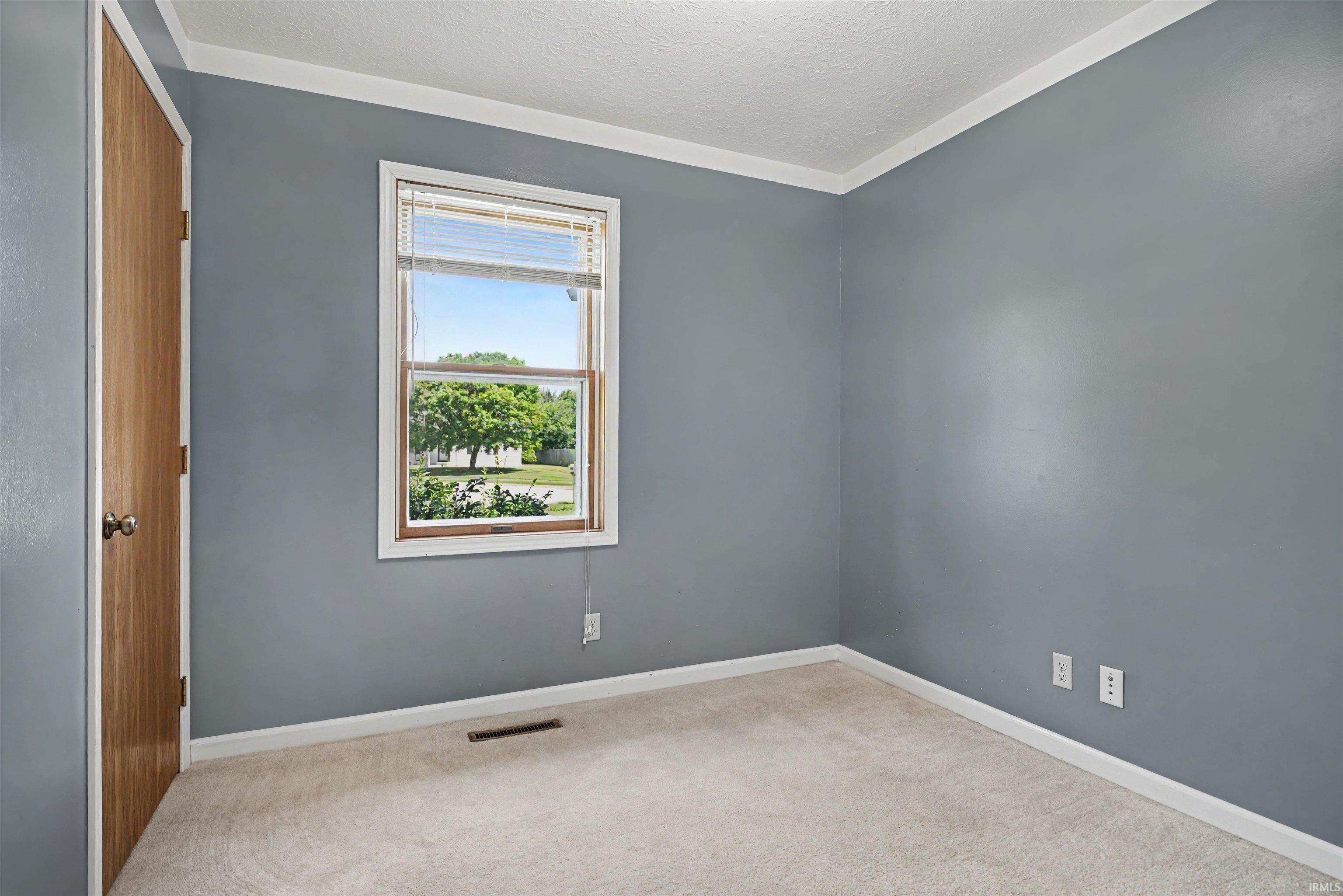 1728 Rye Court Goshen IN 46526