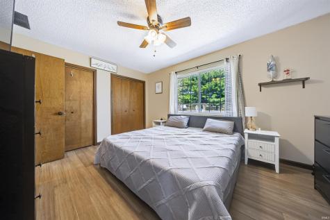 6200 Chesapeake Drive Mount Vernon IN 47620
