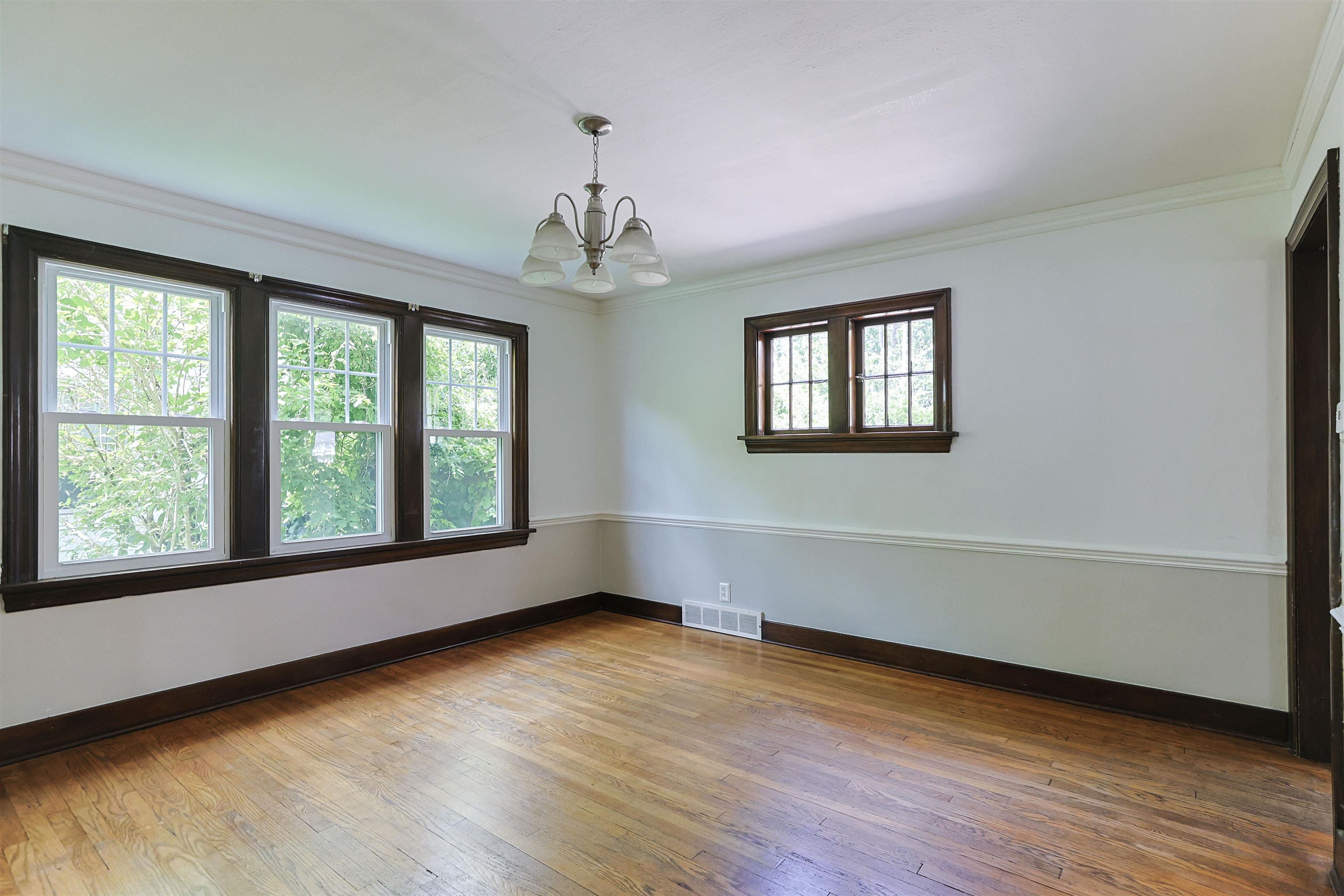 1425 Wall Street South Bend IN 46615