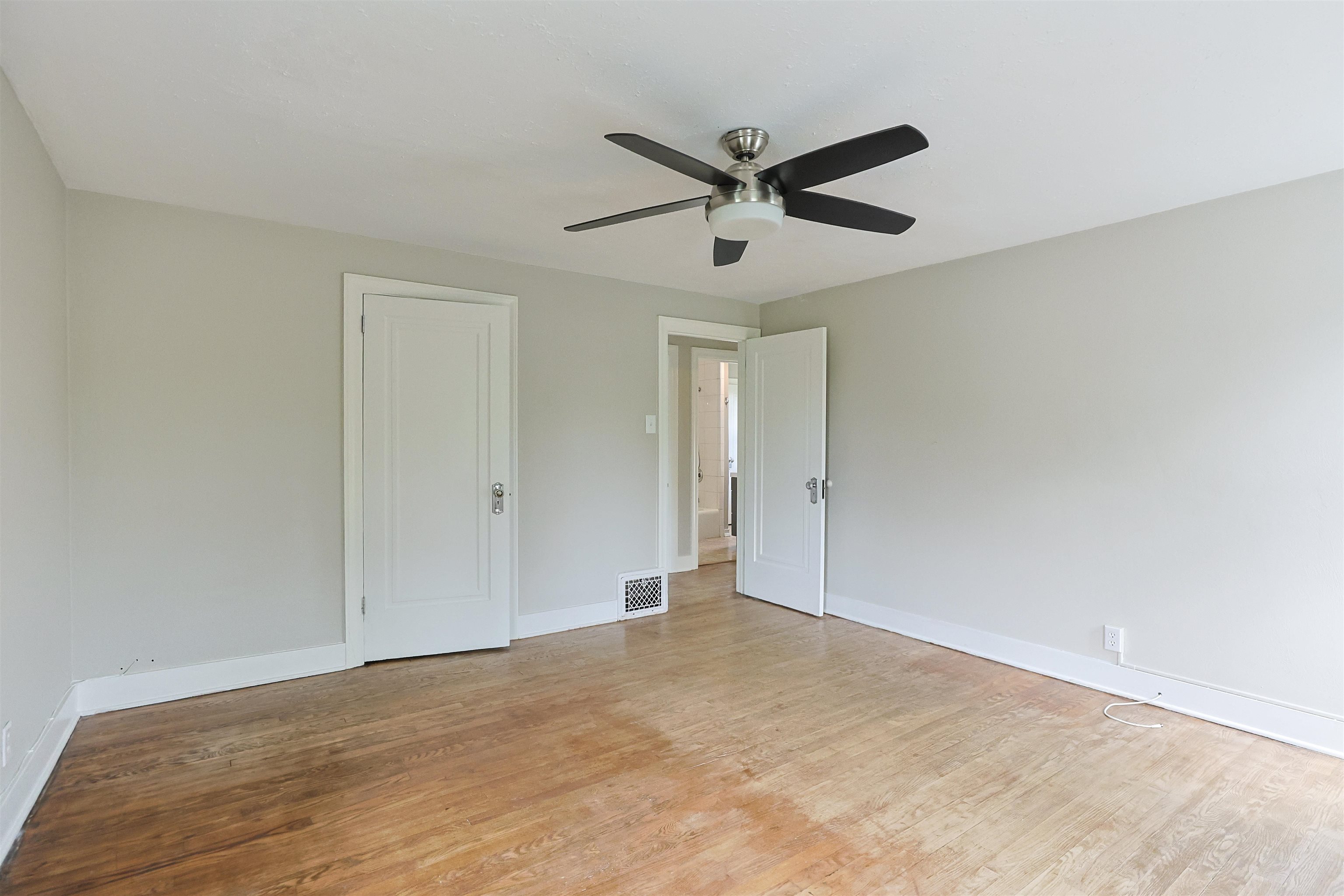 1425 Wall Street South Bend IN 46615