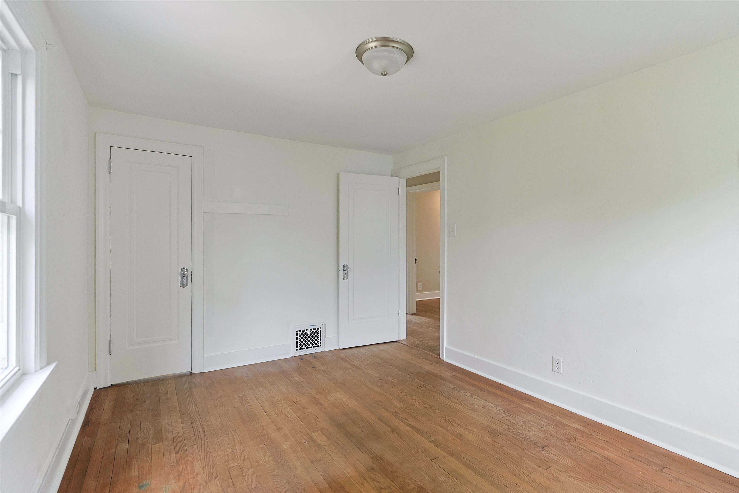 1425 Wall Street South Bend IN 46615