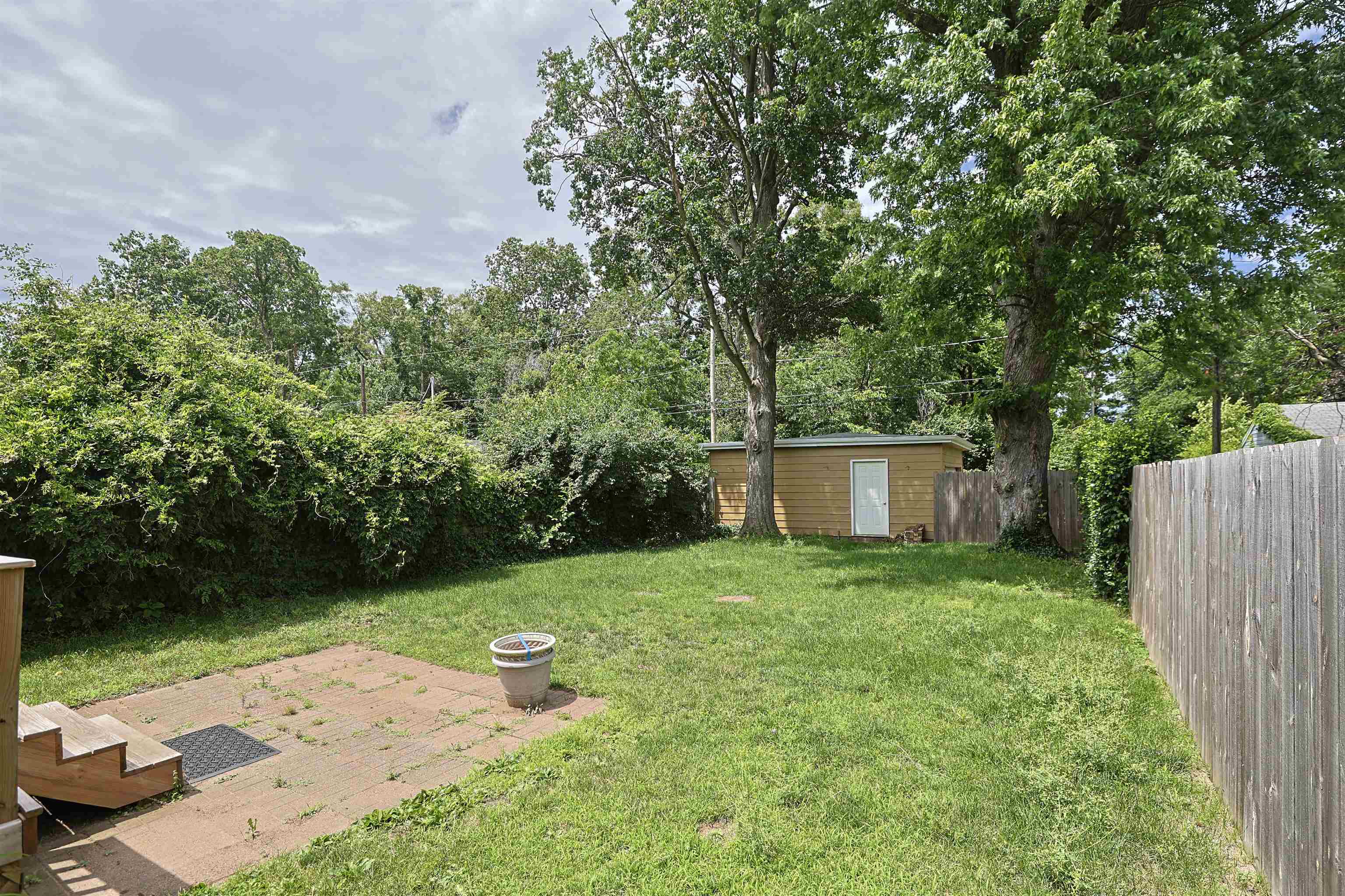 1425 Wall Street South Bend IN 46615