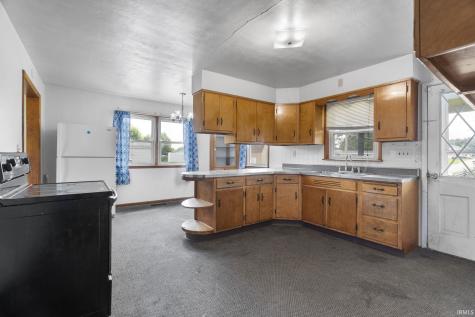 1759 E Clinton Street Frankfort IN 46041