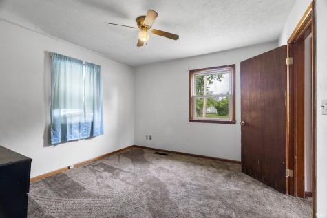 1759 E Clinton Street Frankfort IN 46041