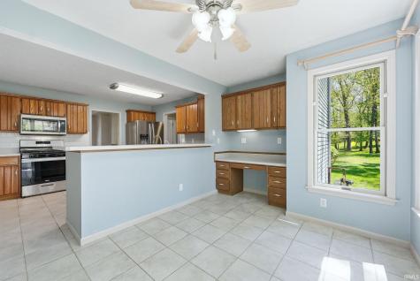 3239 N Ashford Court Warsaw IN 46582