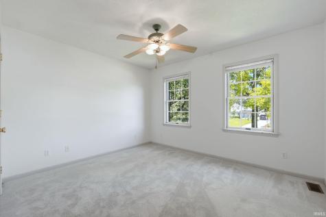 3239 N Ashford Court Warsaw IN 46582