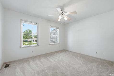 3239 N Ashford Court Warsaw IN 46582