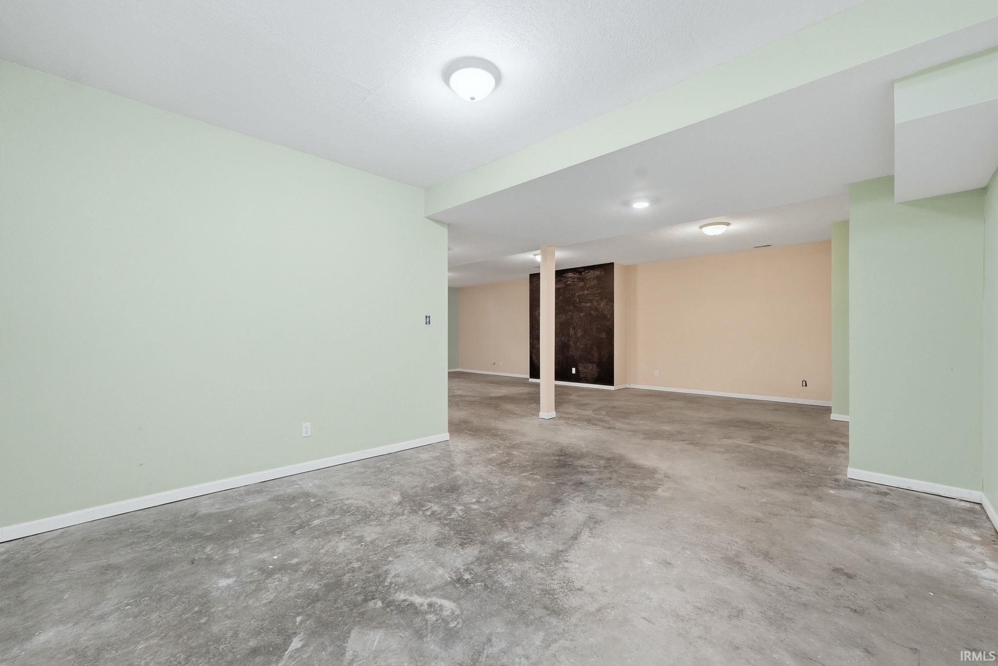 3239 N Ashford Court Warsaw IN 46582