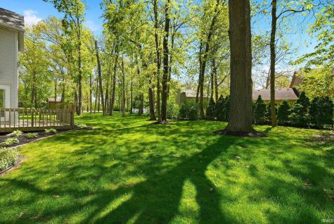 3239 N Ashford Court Warsaw IN 46582