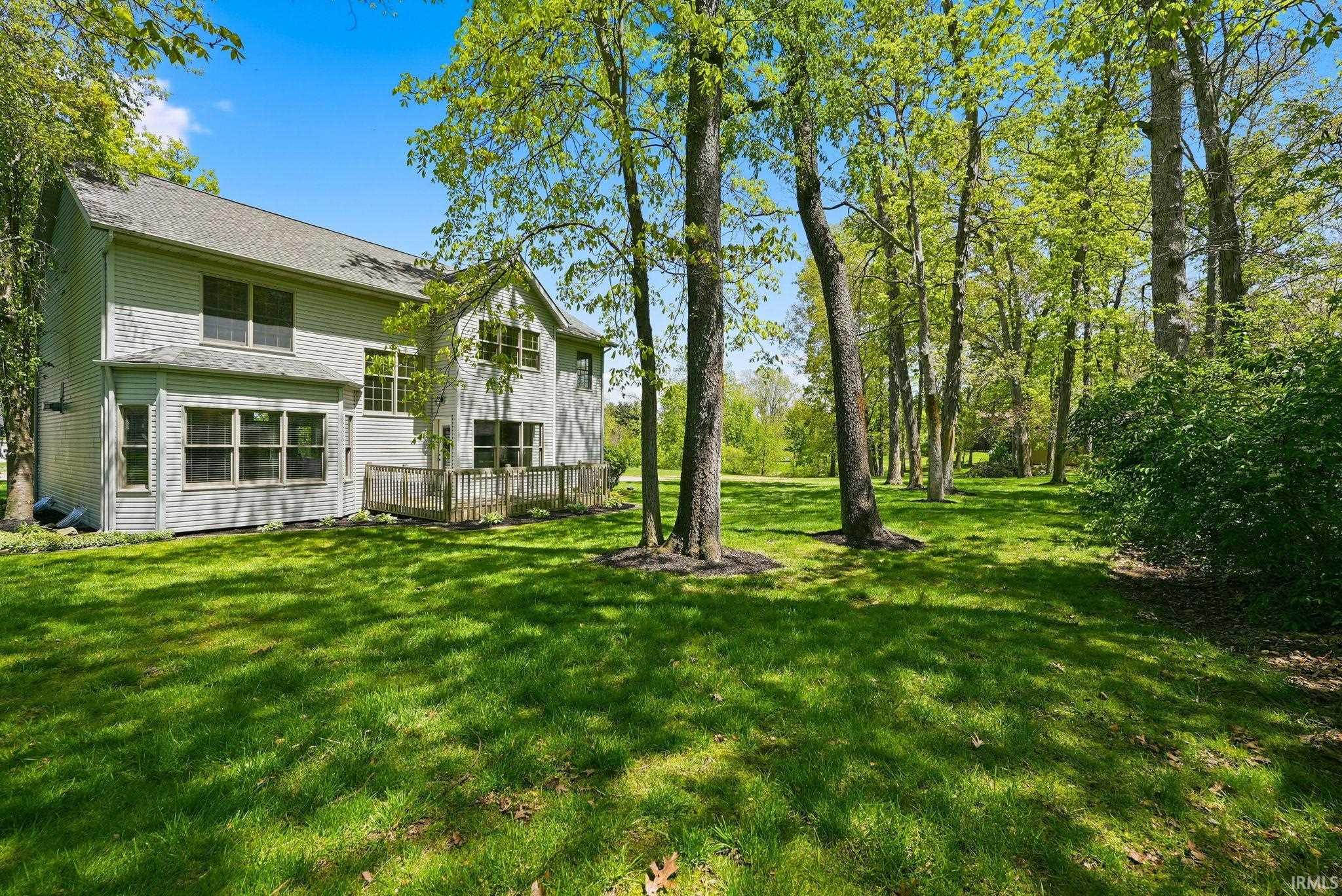 3239 N Ashford Court Warsaw IN 46582