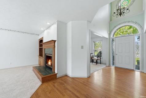 3239 N Ashford Court Warsaw IN 46582