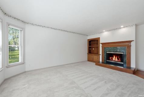3239 N Ashford Court Warsaw IN 46582