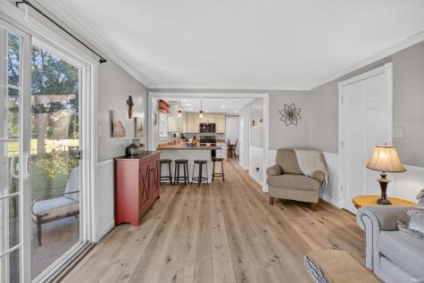 6233 W Maple Grove Road Huntington IN 46750