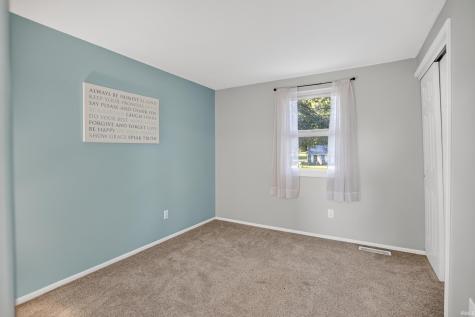 6233 W Maple Grove Road Huntington IN 46750