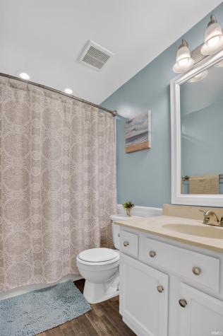 6233 W Maple Grove Road Huntington IN 46750