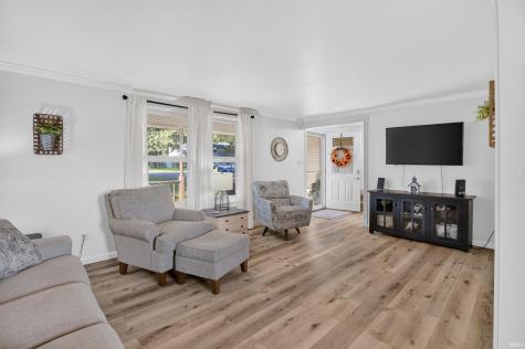 6233 W Maple Grove Road Huntington IN 46750