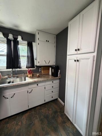 846 N 1300 W Road Linton IN 47441