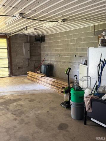846 N 1300 W Road Linton IN 47441