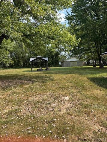 846 N 1300 W Road Linton IN 47441