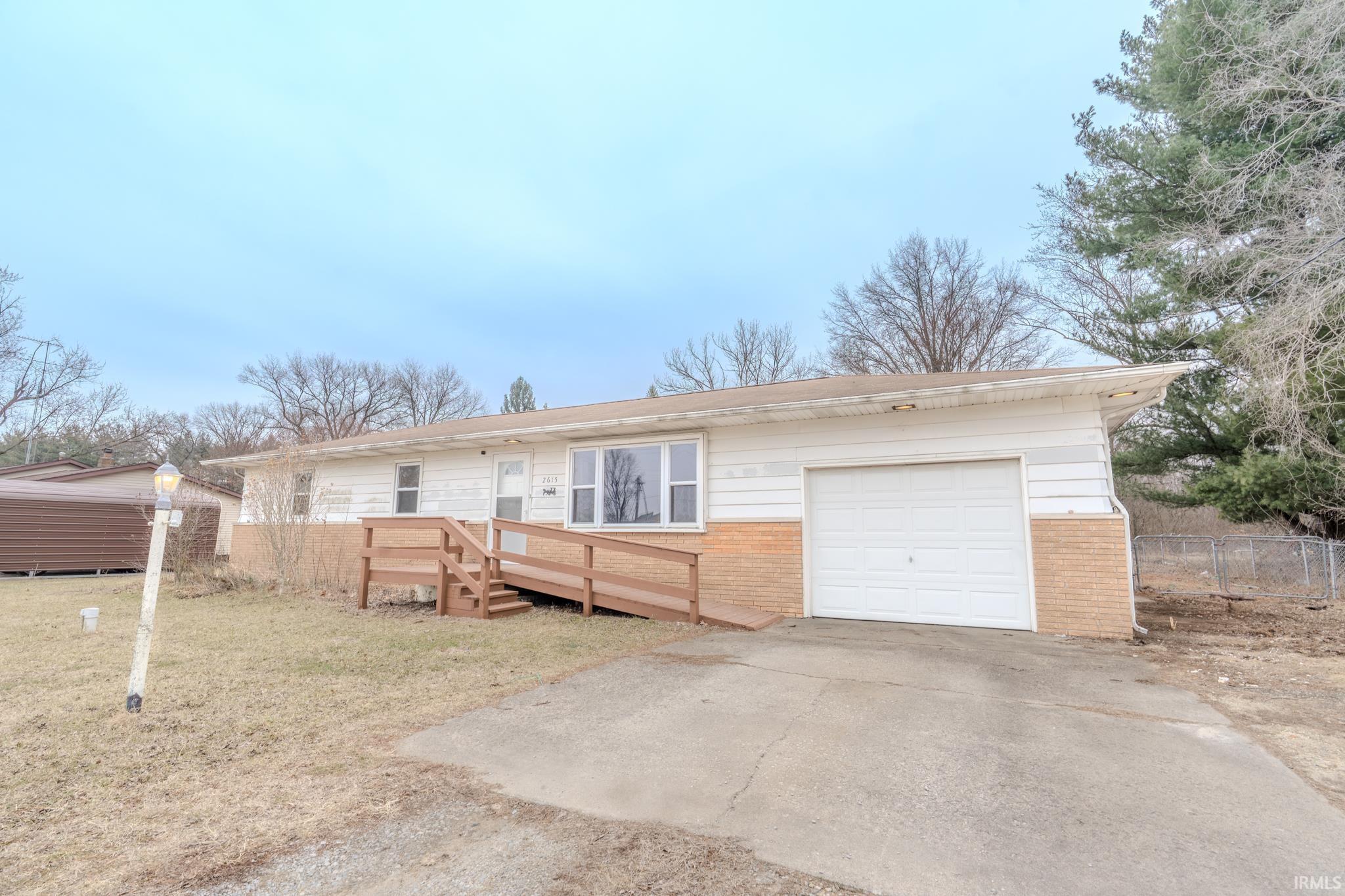 2615 E 100 S Knox IN 46534