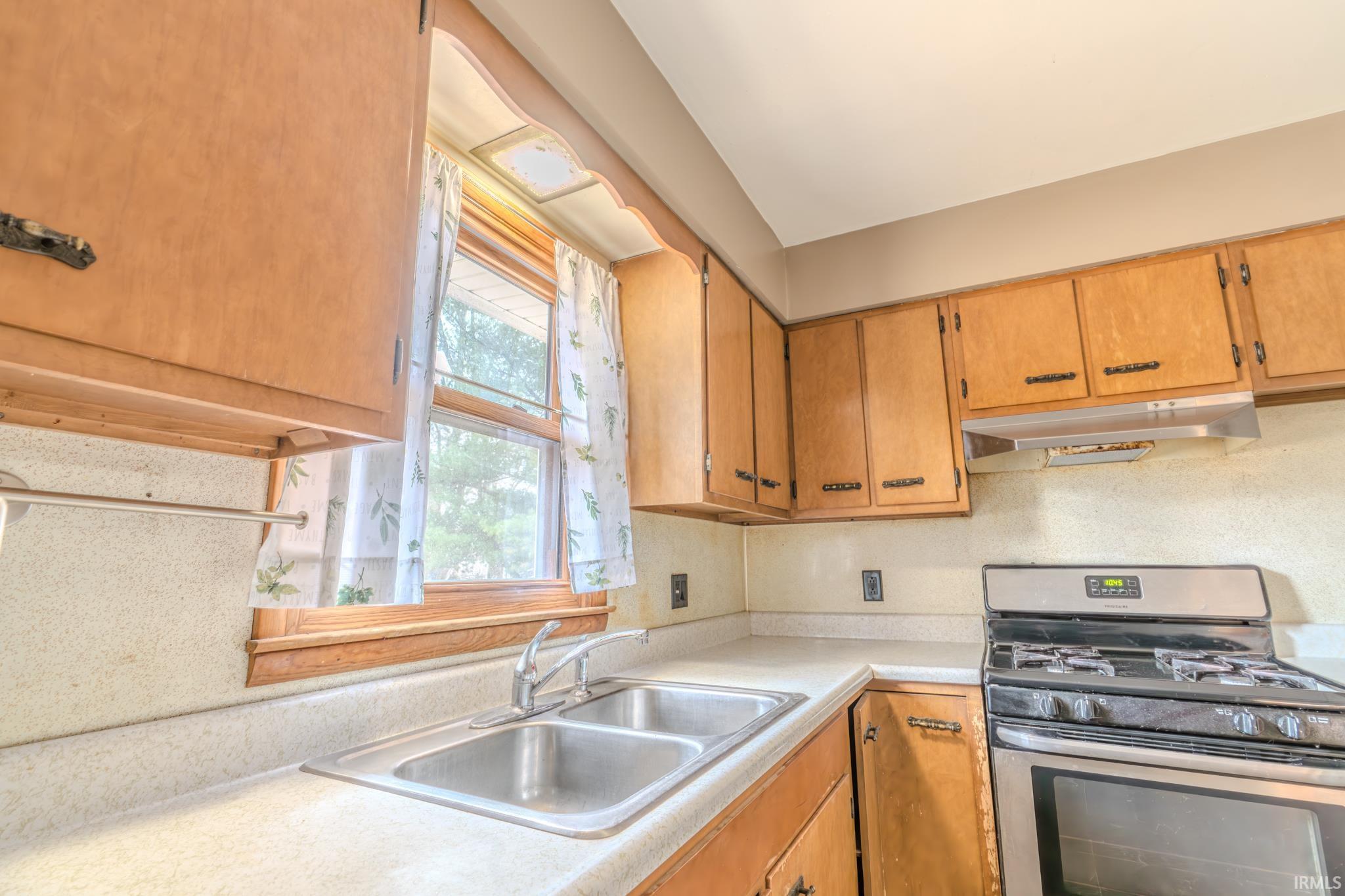 2615 E 100 S Knox IN 46534