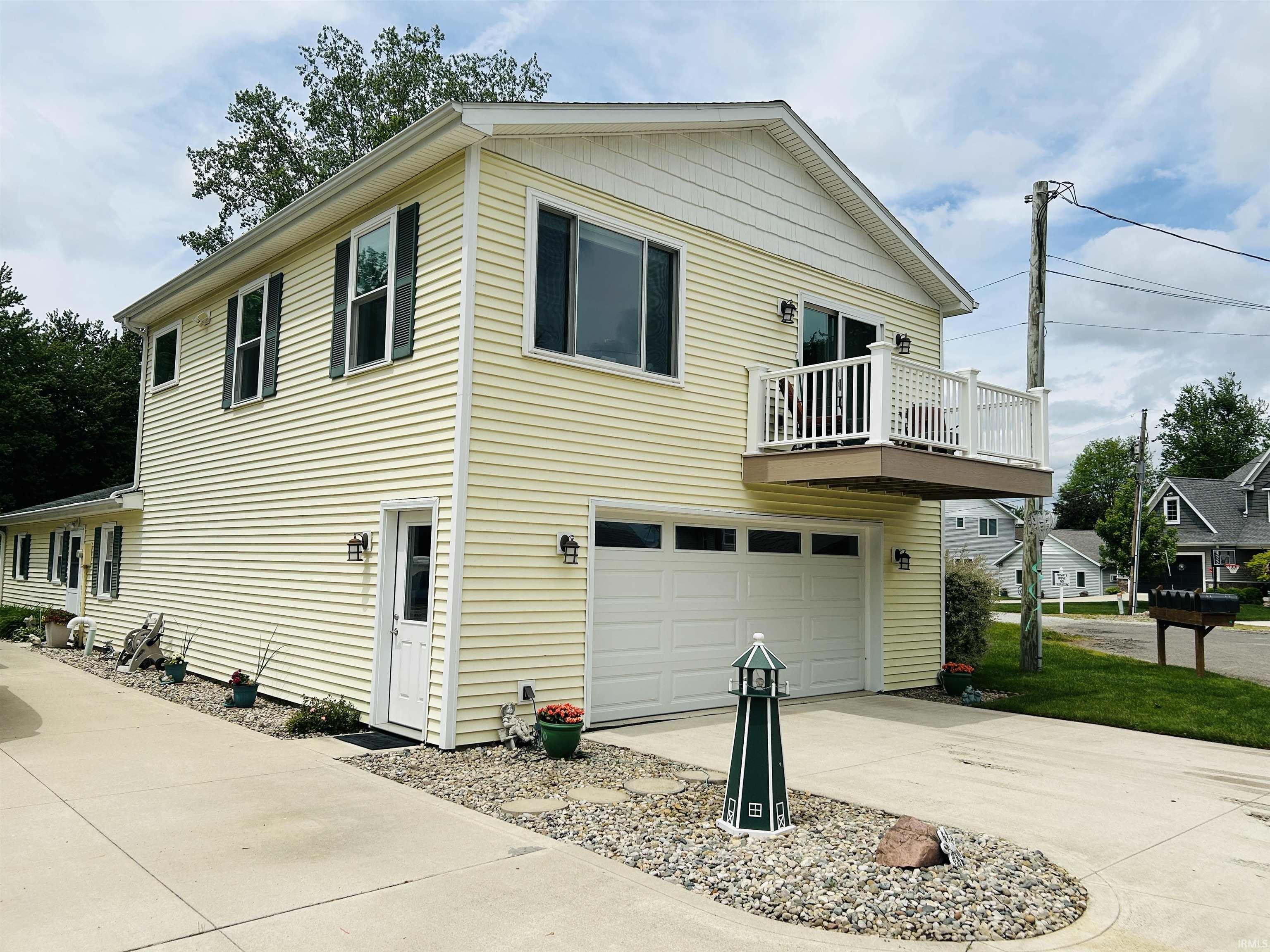 7630 S 140 E Wolcottville IN 46795