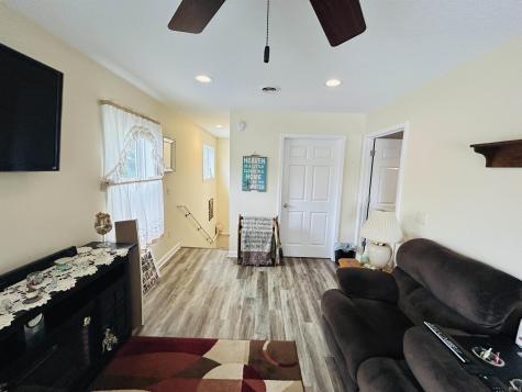 7630 S 140 E Wolcottville IN 46795