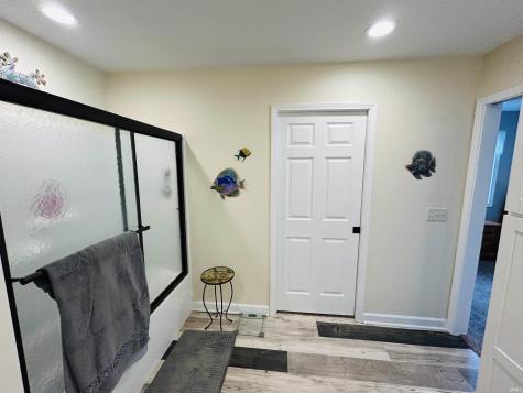 7630 S 140 E Wolcottville IN 46795