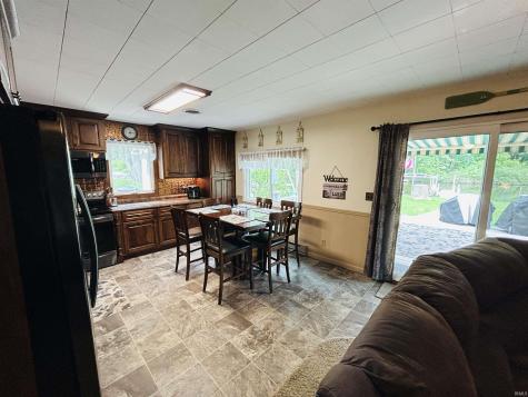 7630 S 140 E Wolcottville IN 46795