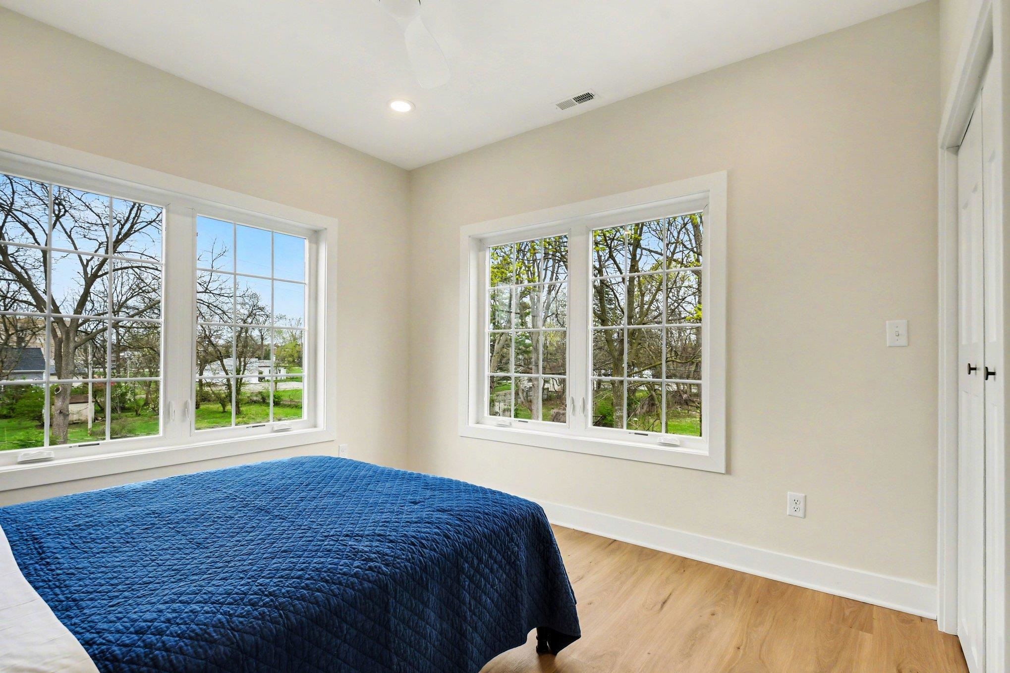 1253 Corby Boulevard South Bend IN 46617