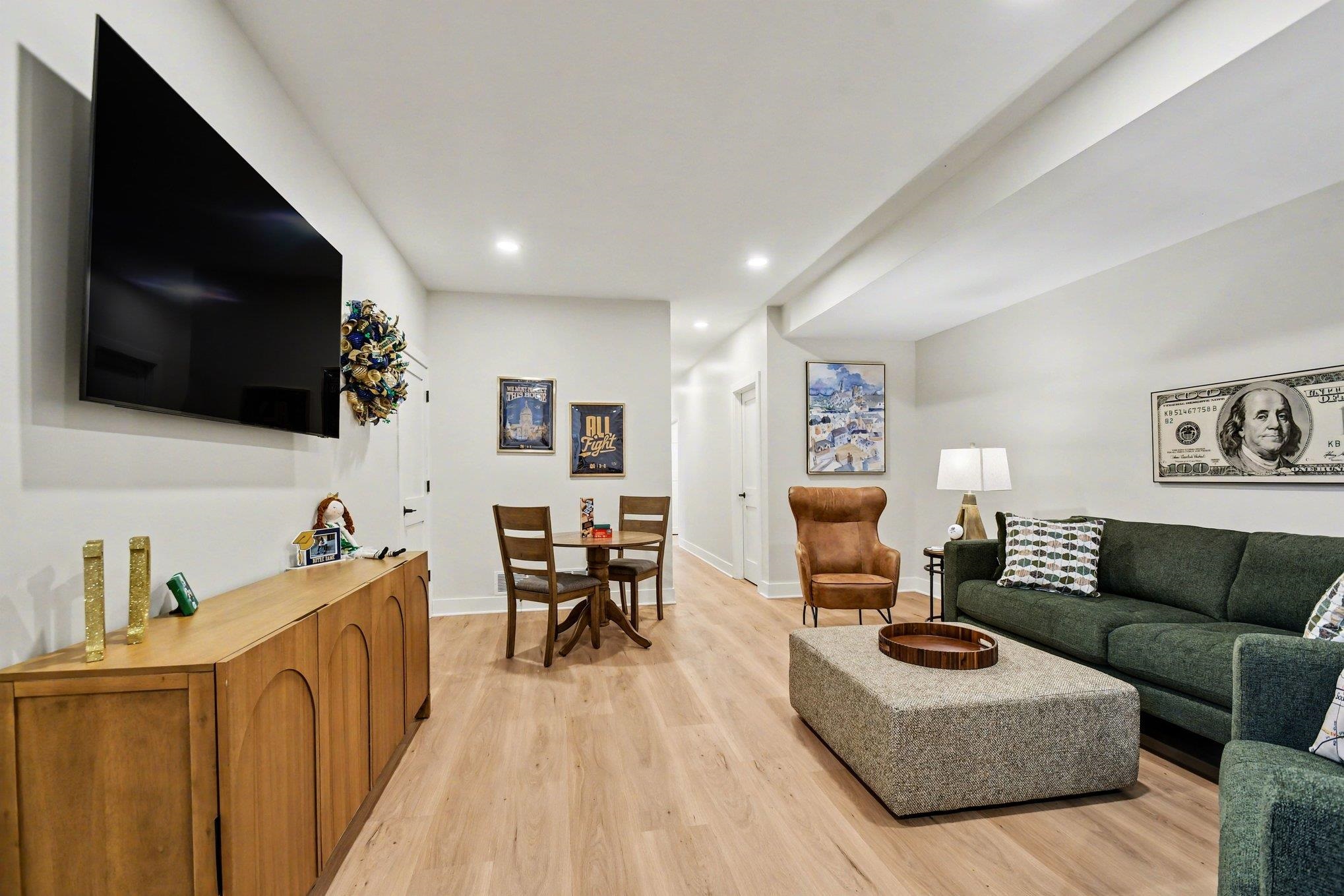 1253 Corby Boulevard South Bend IN 46617