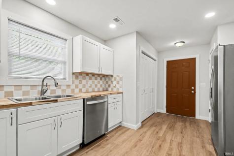 1132 Harvey Street South Bend IN 46616