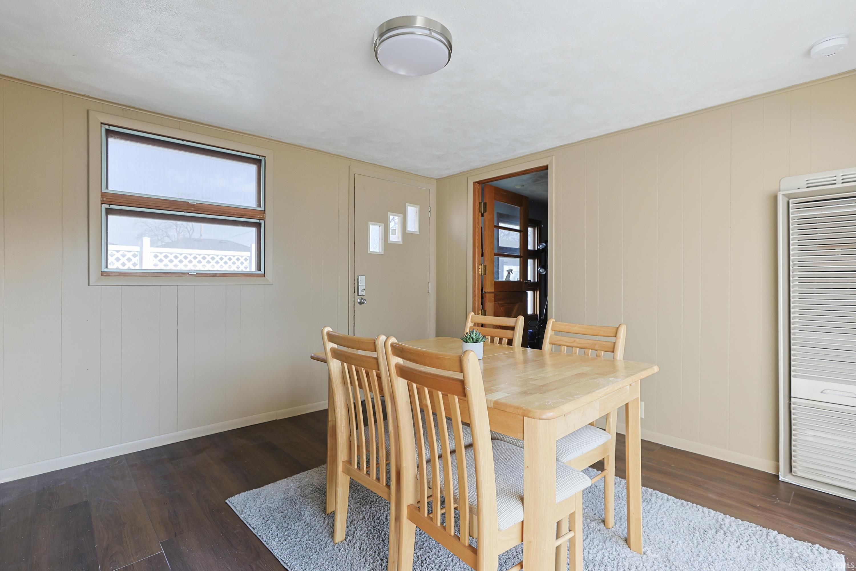 104 S Tuxedo Drive South Bend IN 46615