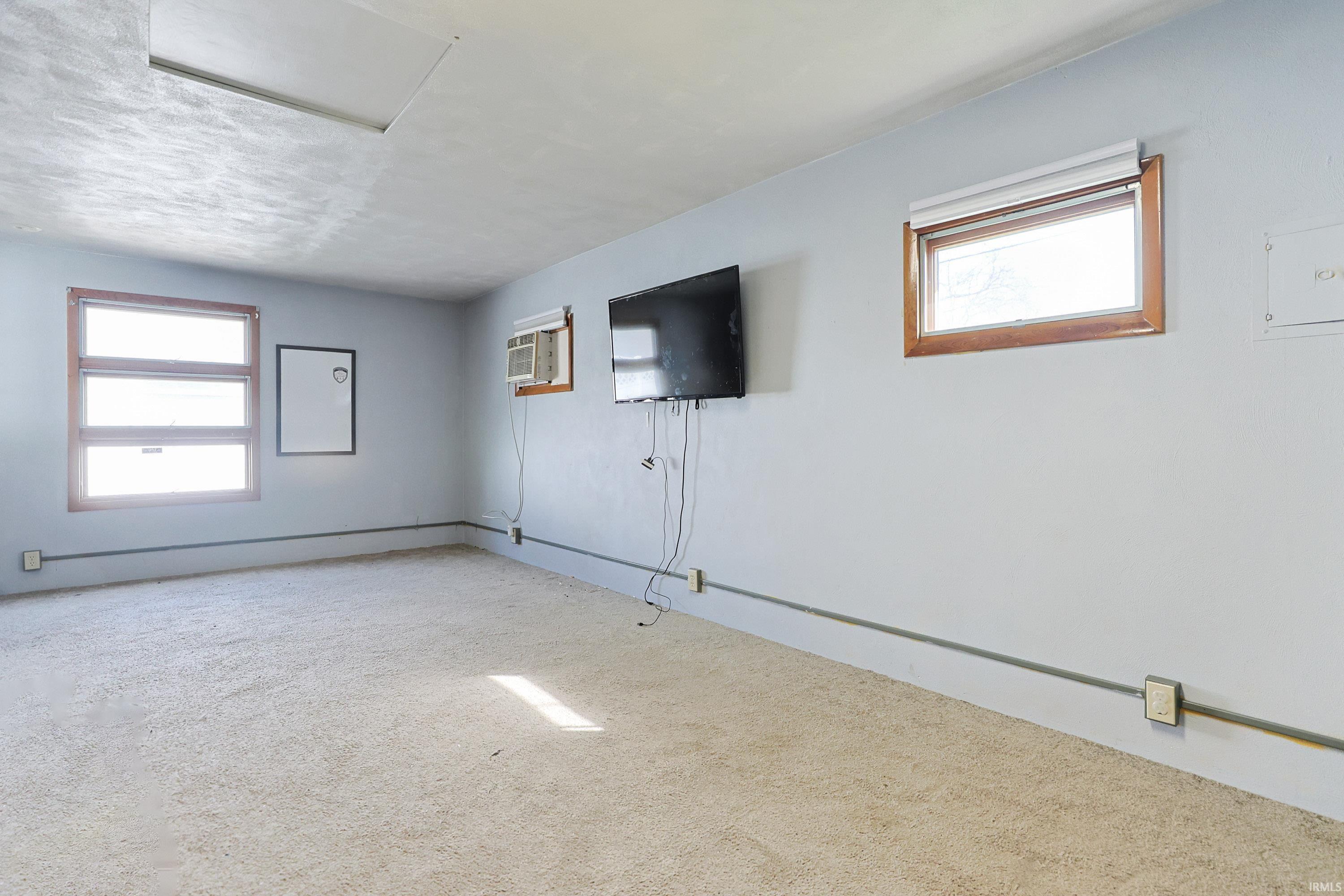 104 S Tuxedo Drive South Bend IN 46615