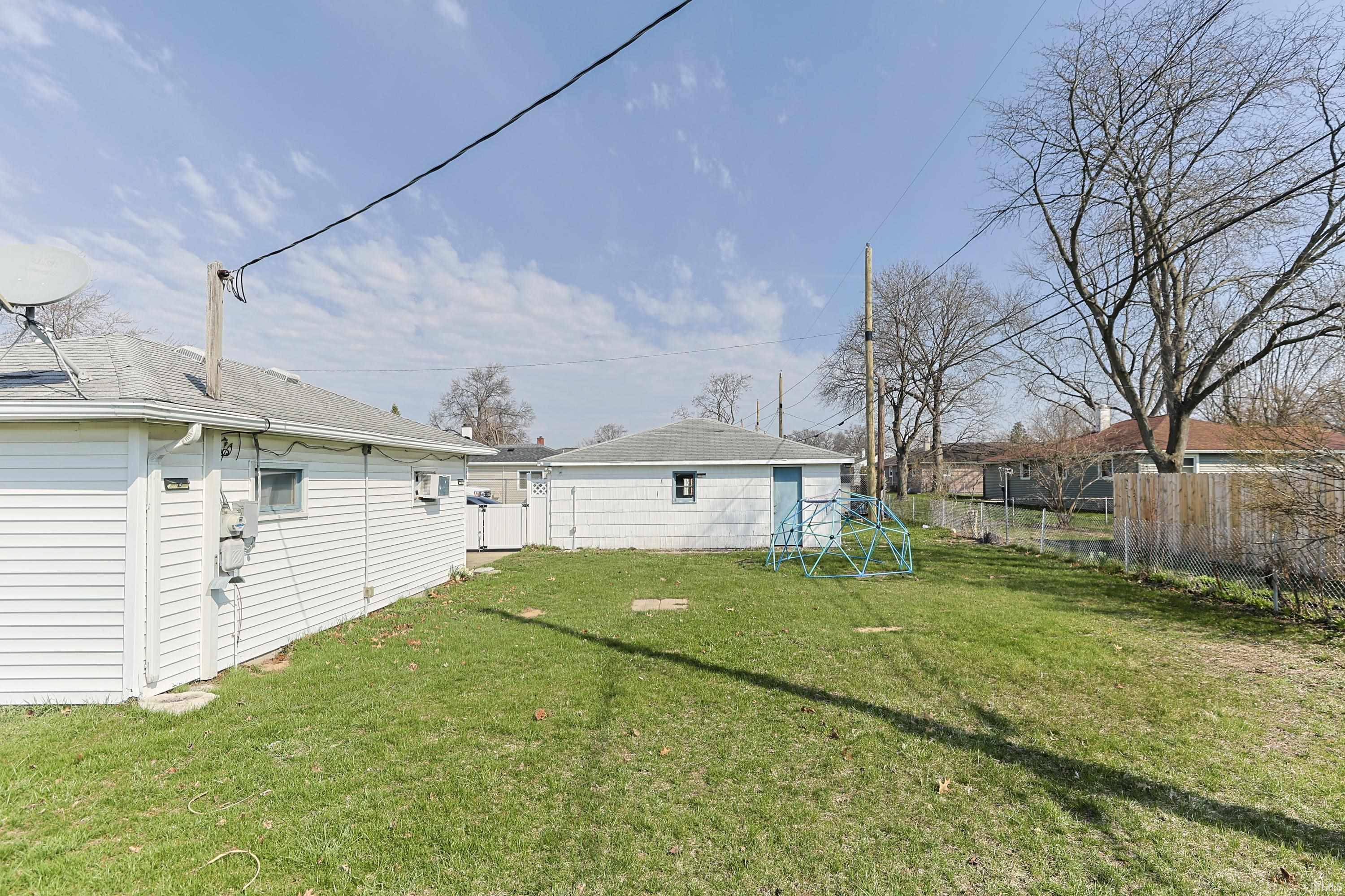 104 S Tuxedo Drive South Bend IN 46615